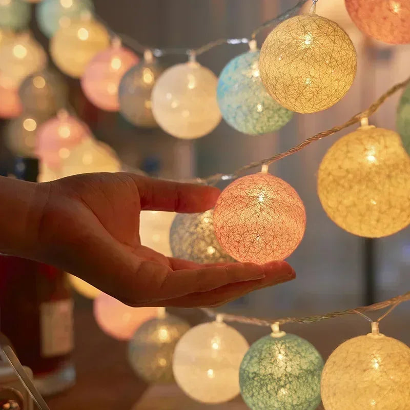 20 LED Rattan Ball