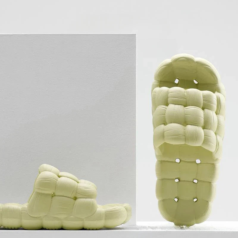 Sole Can Leak Bathroom Slippers
