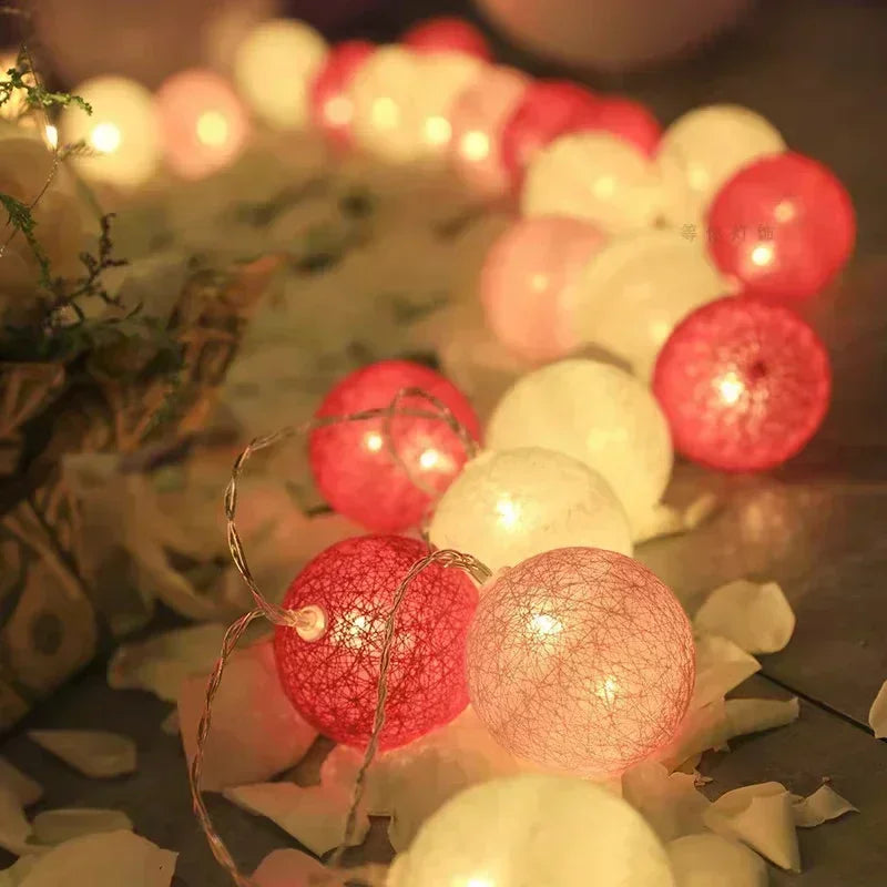 20 LED Rattan Ball