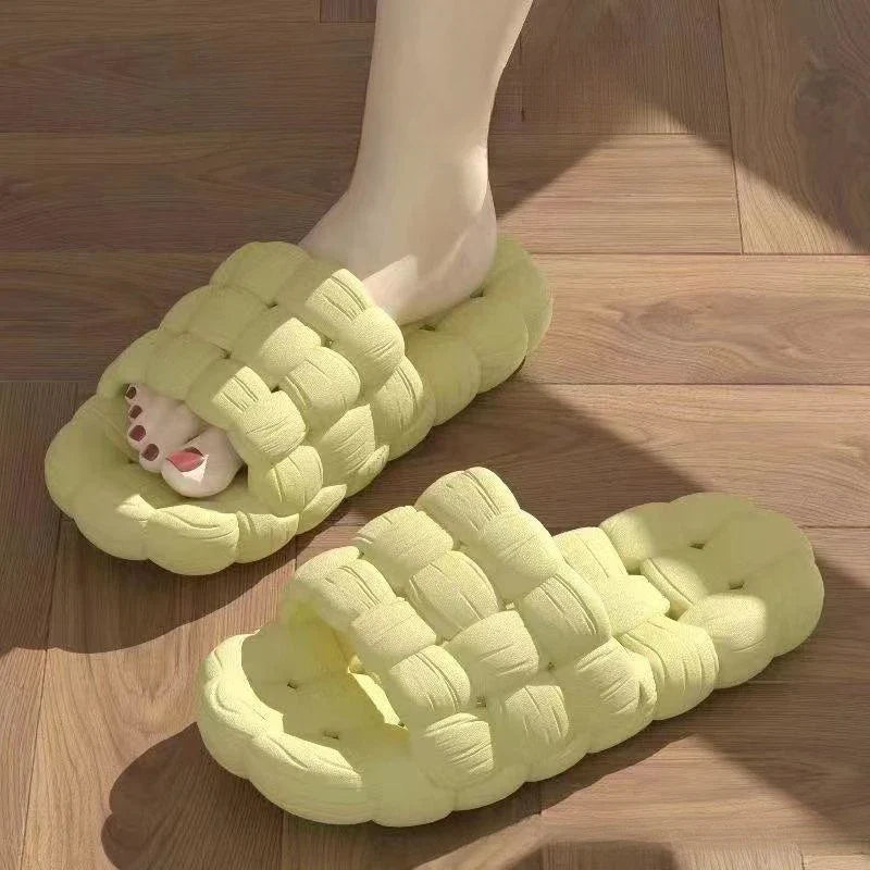 Sole Can Leak Bathroom Slippers